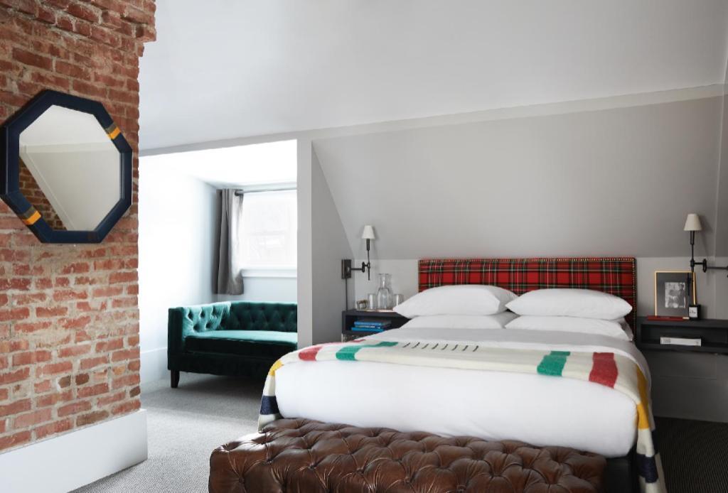 The George Montclair Hotel Eksteriør billede